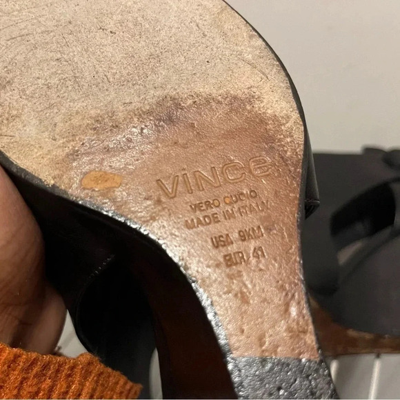 Vince. Katia leather wedge heel booties cut out details - Picture 8 of 13